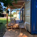 Tiny House Im Seecontainer Mit Parkplatz, Glasfaser, Veranda Und Gehobener Ausstattung 度假居 科堡